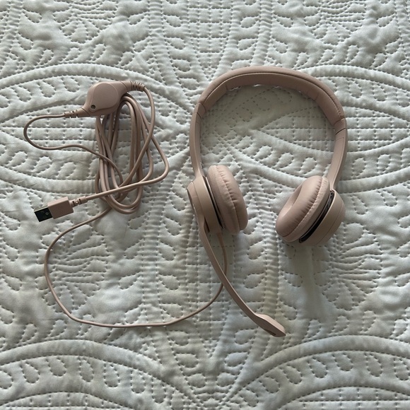 Logitech Other - Logitech Pink USB Headset with Microphone